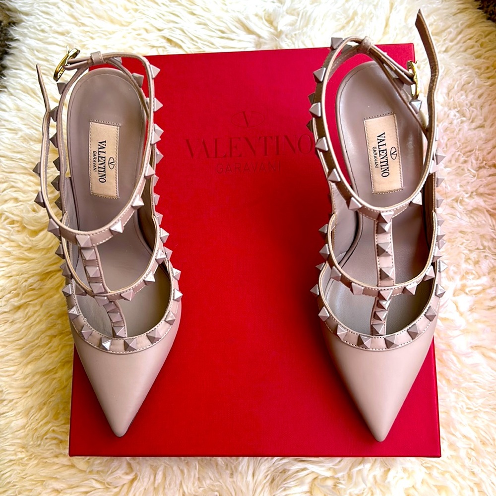 I am selling designer Valentino color POUDRE ankle strap heels size EU 37   US 7